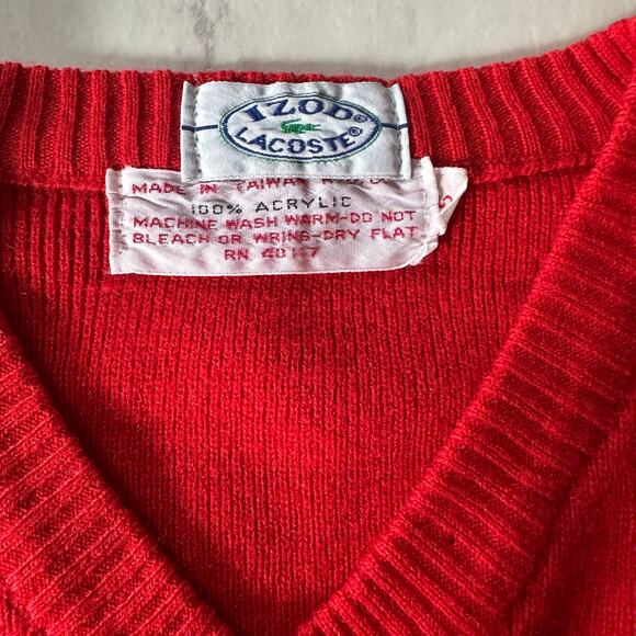 Vintage Izod Lacoste v neck red acrylic sweater sz 5 pullover preppy boys girls - Picture 9 of 9